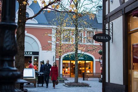 amsterdam to roermond designer outlet.